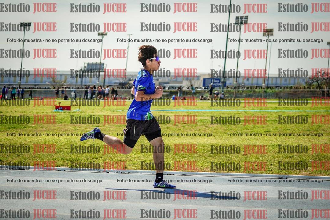 Fotos de los 800 m llanos de varones