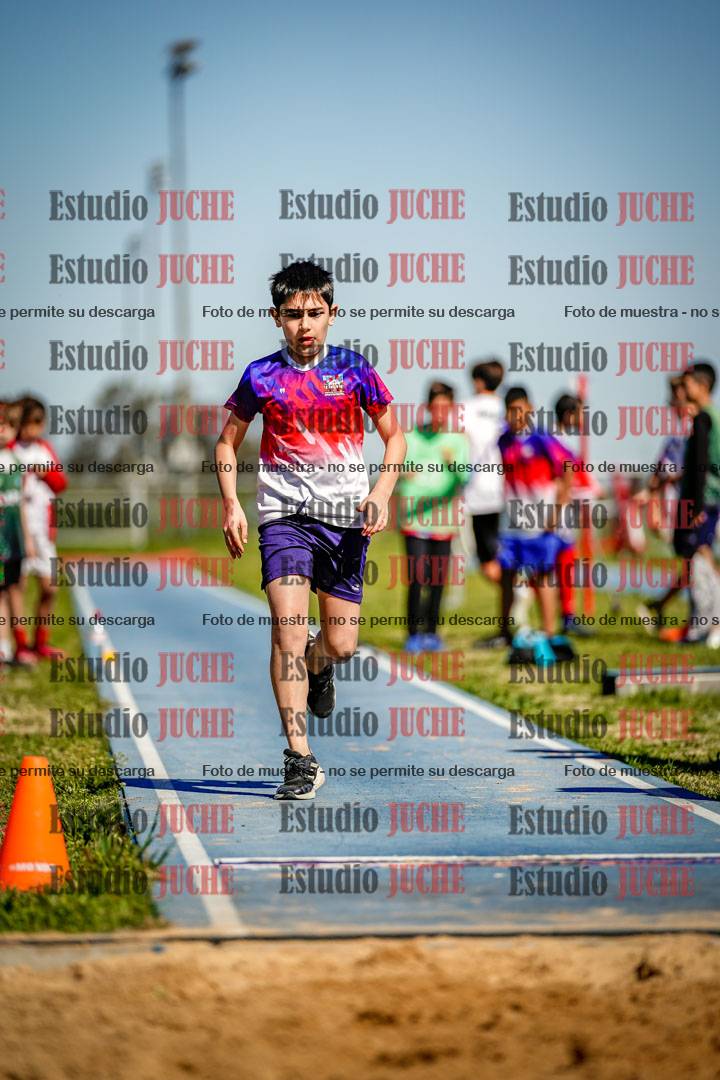 Fotos del salto en largo de varones - U15