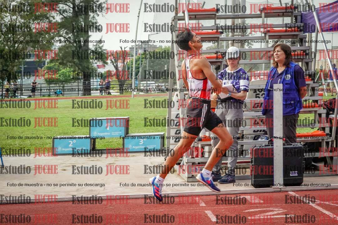 Fotos de los 3000 m llanos de varones