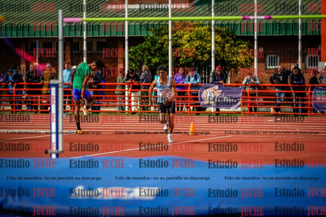 Fotos del salto en alto de varones - FINAL
