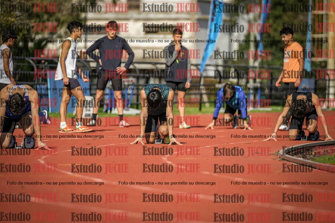 Fotos de los 200 m llanos de varones