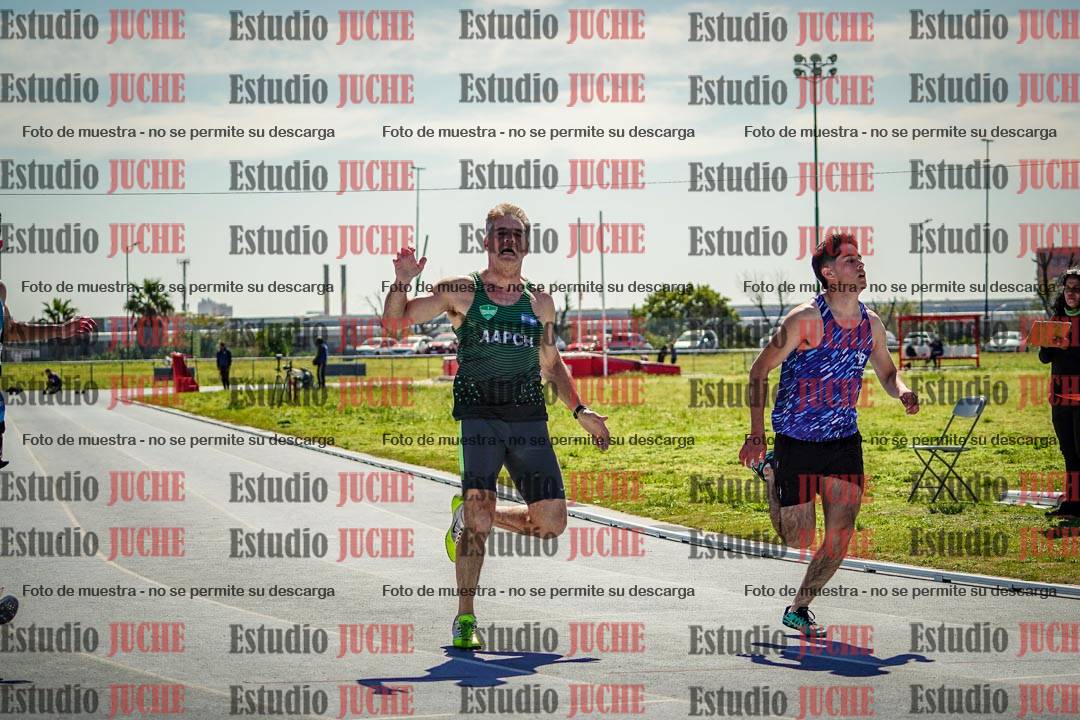 Fotos de los 100 m llanos de varones