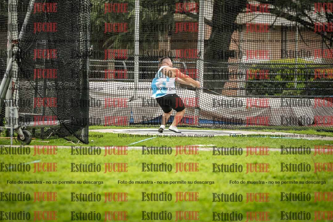 Fotos del lanzamiento de martillo de varones