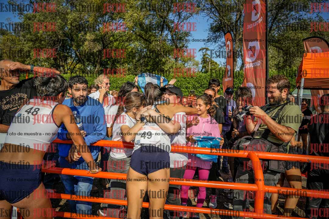 Fotos de algunos extras y podios del día 1