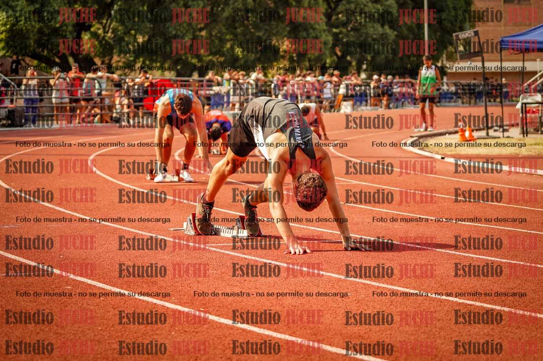 Fotos de los 400 m llanos de varones