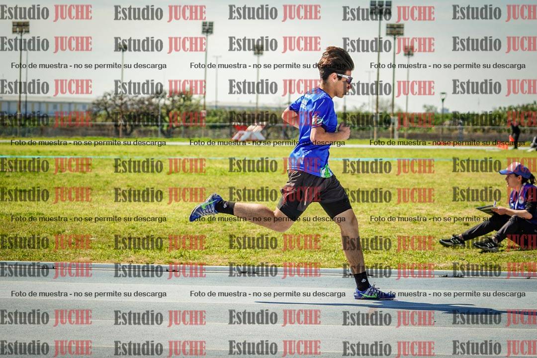 Fotos de los 800 m llanos de varones