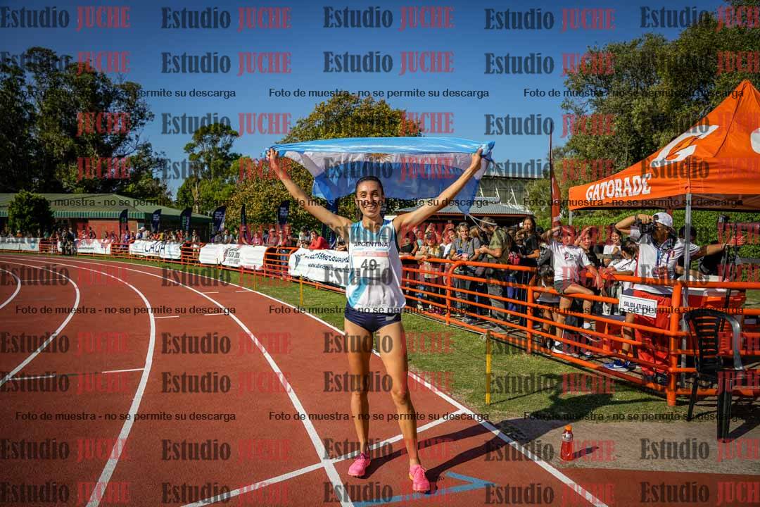 Fotos de algunos extras y podios del día 1