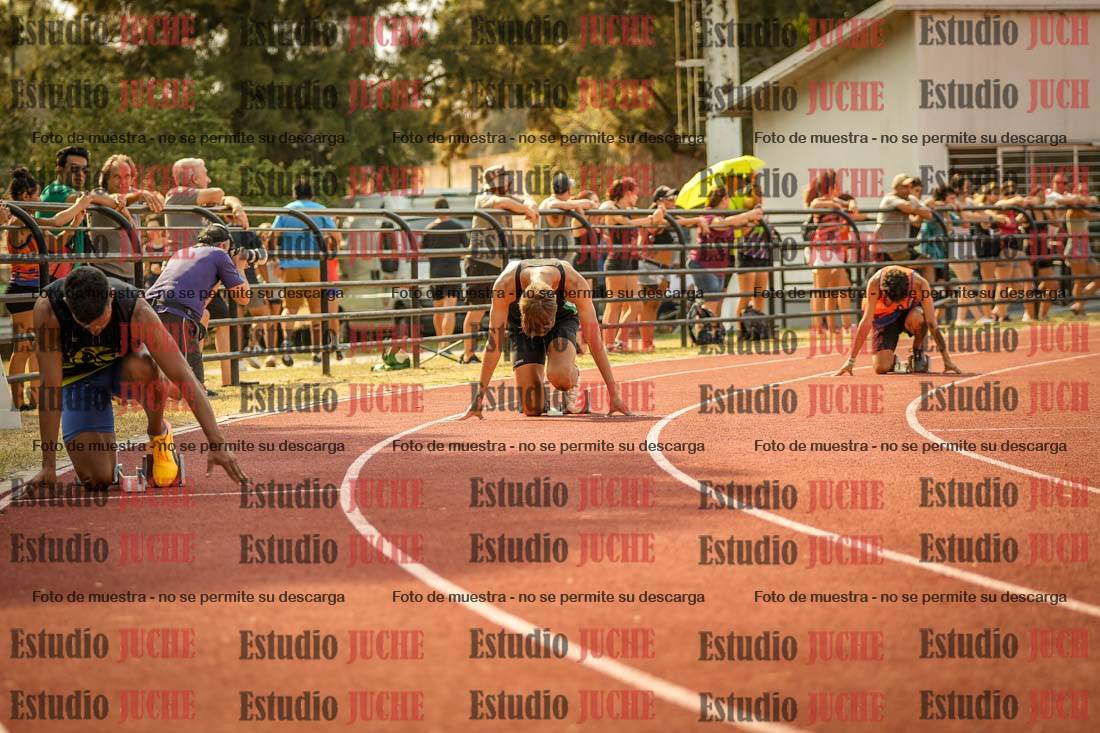Fotos de los 400 m llanos de varones