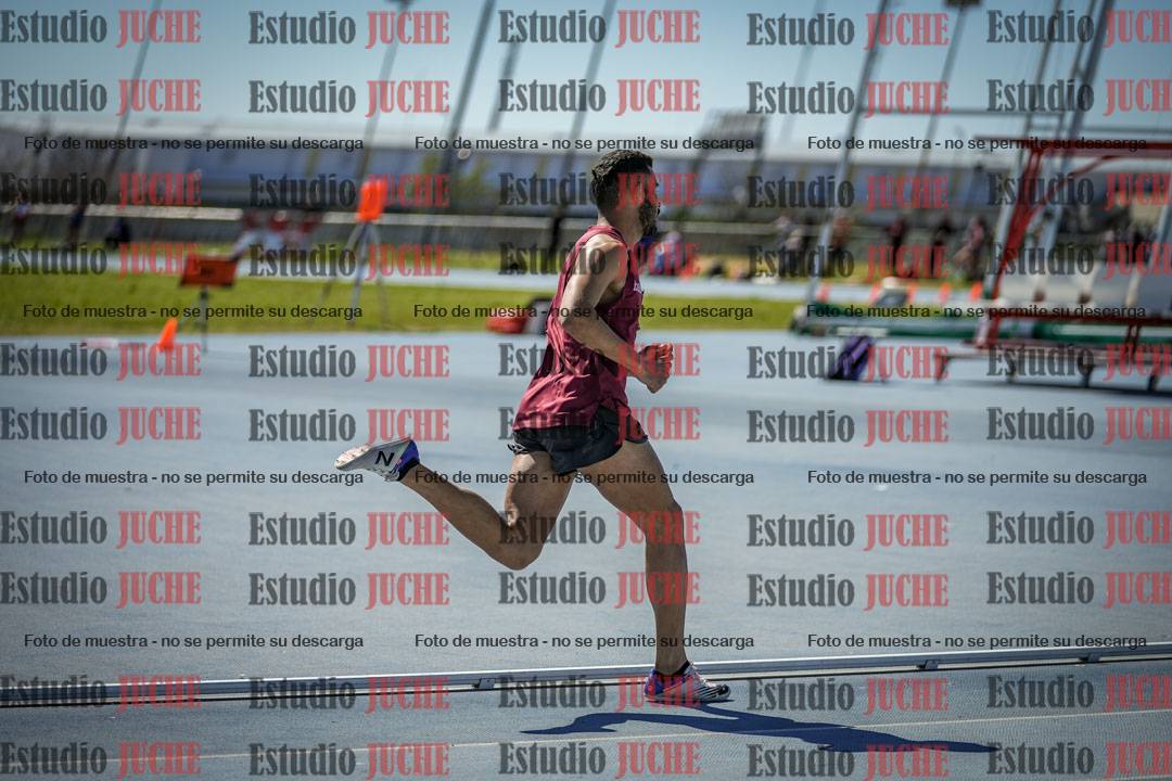 Fotos de los 800 m llanos de varones