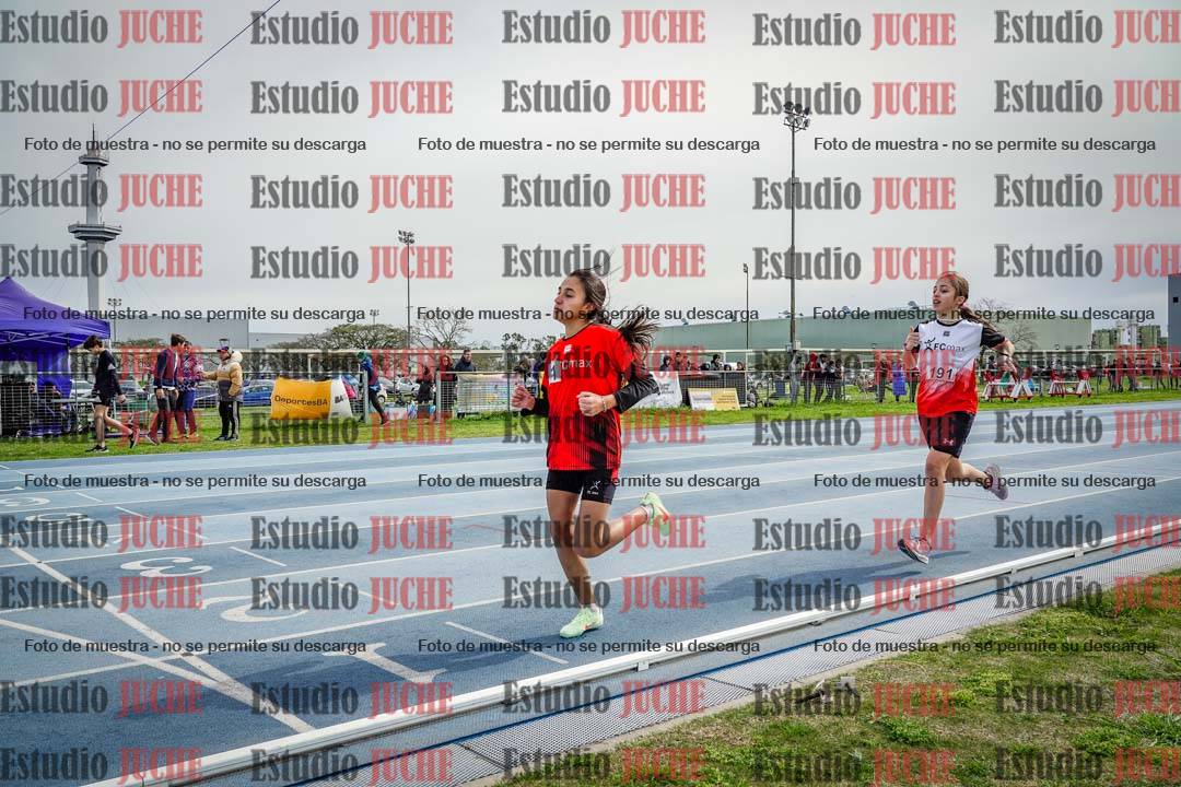 Fotos de los 800 m llanos de mujeres - U14