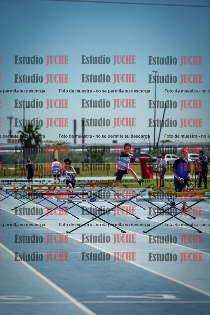 Fotos de los 60 m con vallas de varones