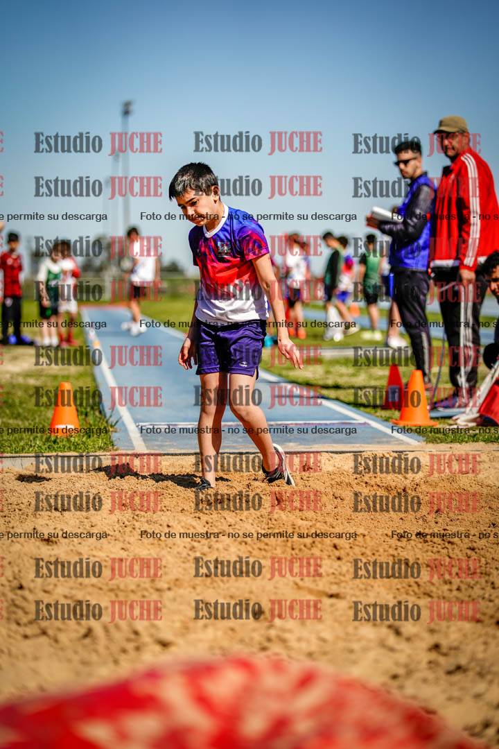 Fotos del salto en largo de varones - U15