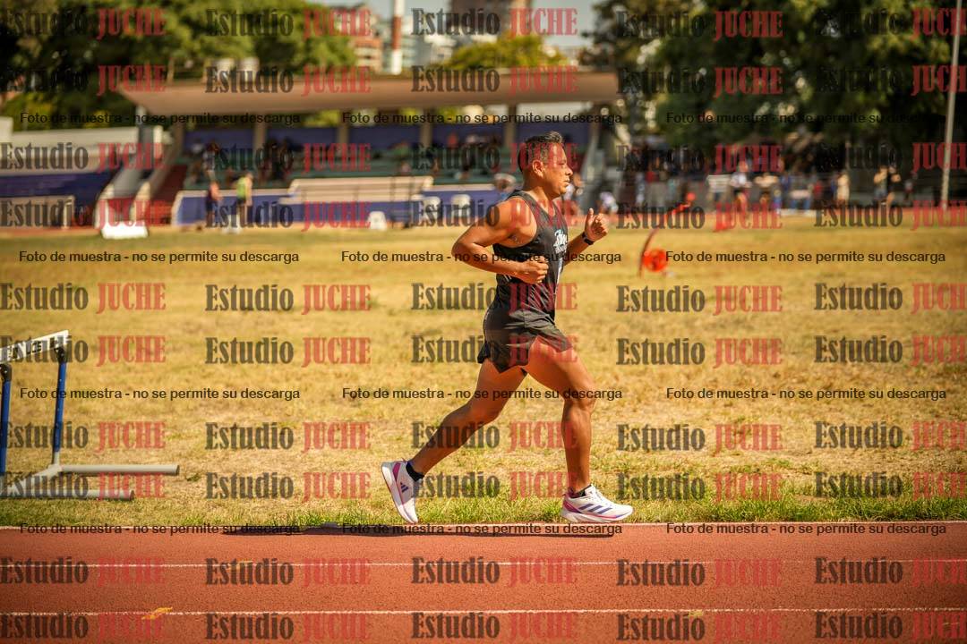 Fotos de los 3000 m llanos de varones