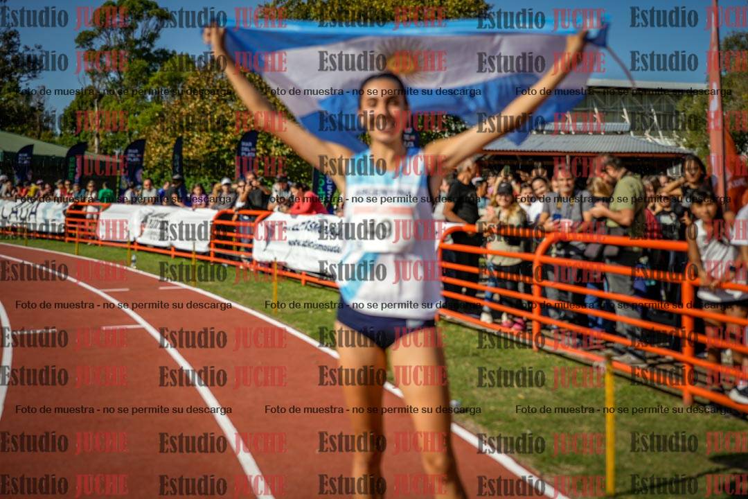 Fotos de algunos extras y podios del día 1
