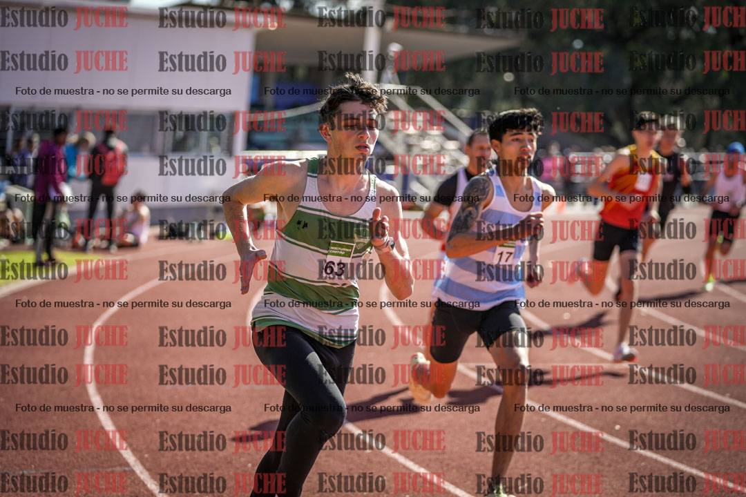 Fotos de los 800 m llanos de varones