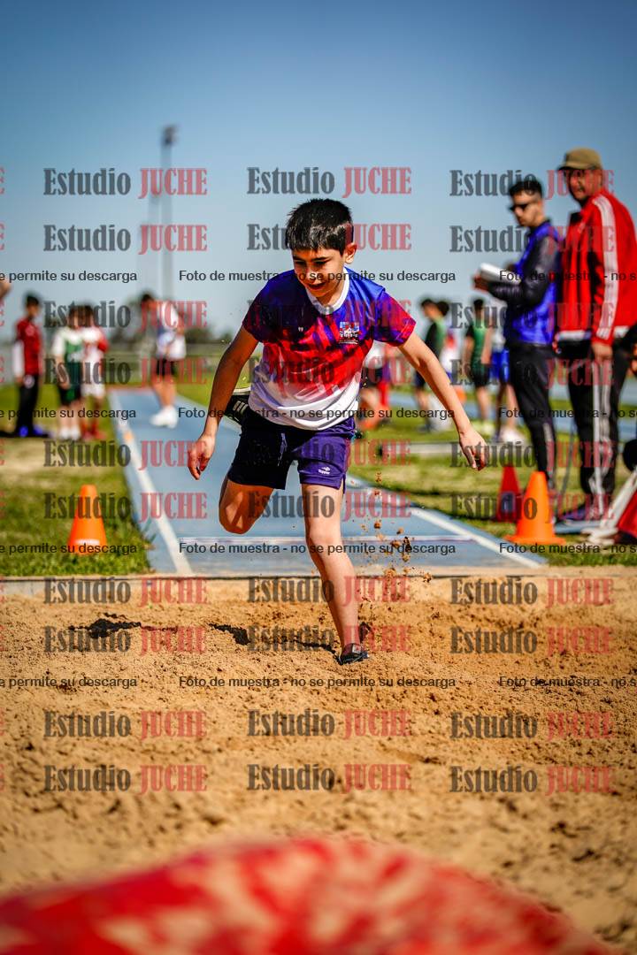 Fotos del salto en largo de varones - U15