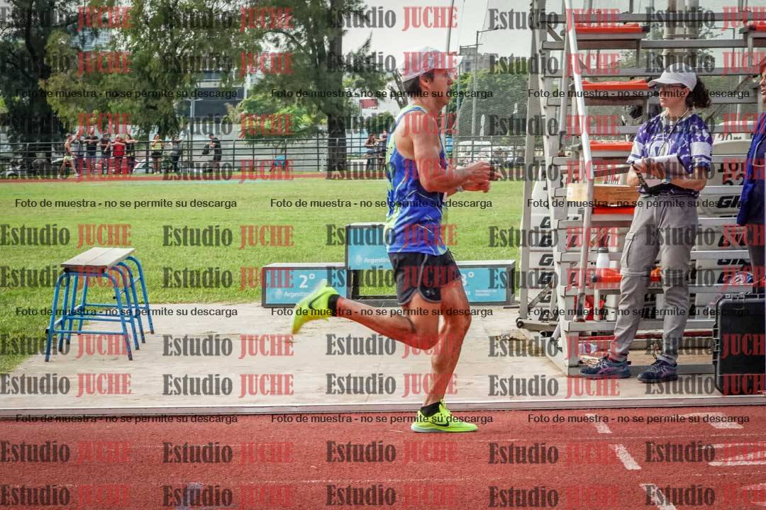 Fotos de los 3000 m llanos de varones