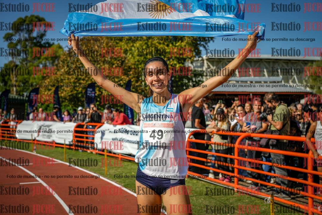 Fotos de algunos extras y podios del día 1