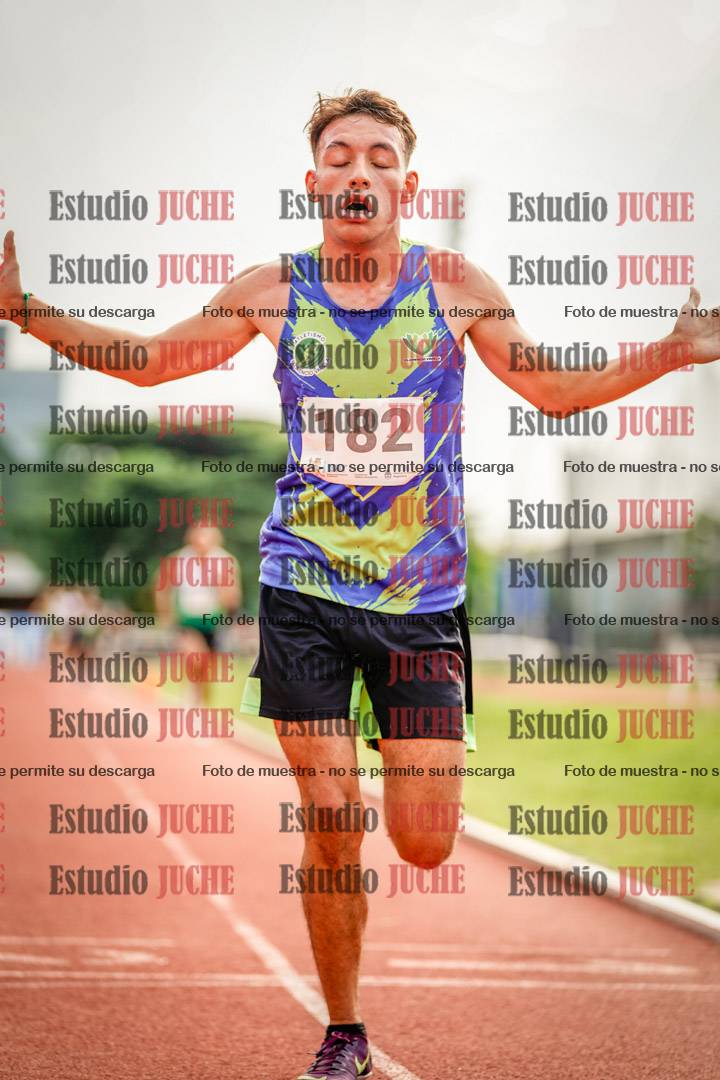 Fotos de los 3000 m llanos de varones