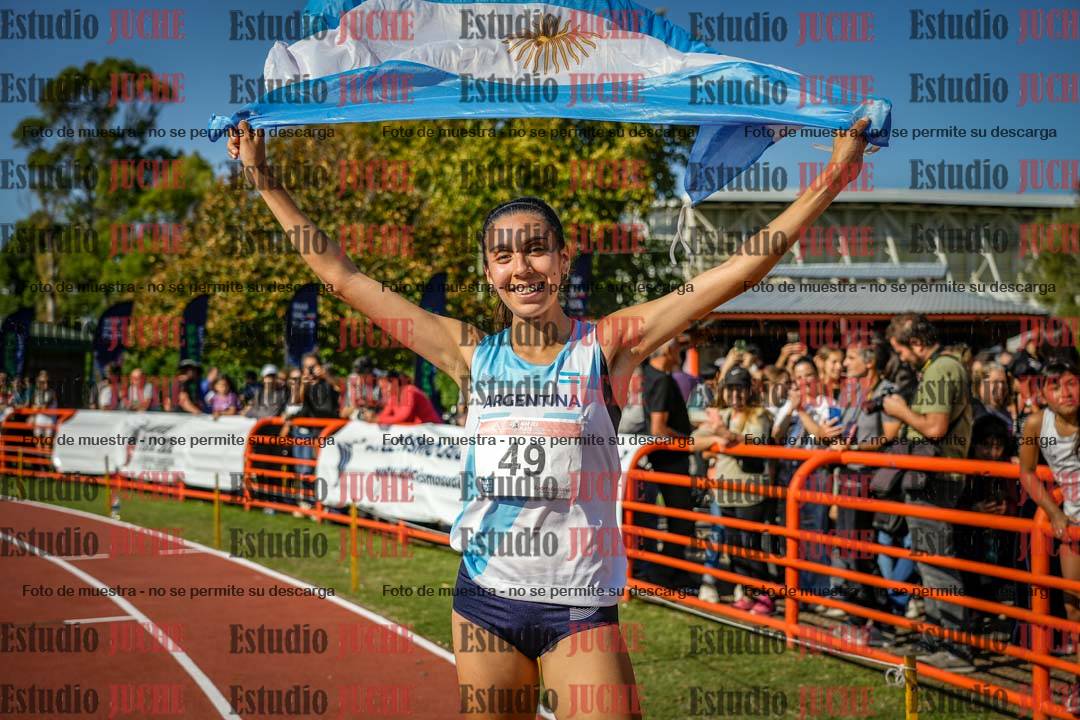 Fotos de algunos extras y podios del día 1