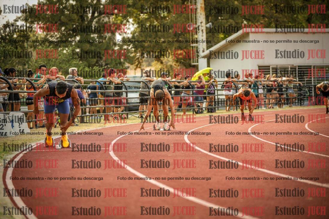 Fotos de los 400 m llanos de varones