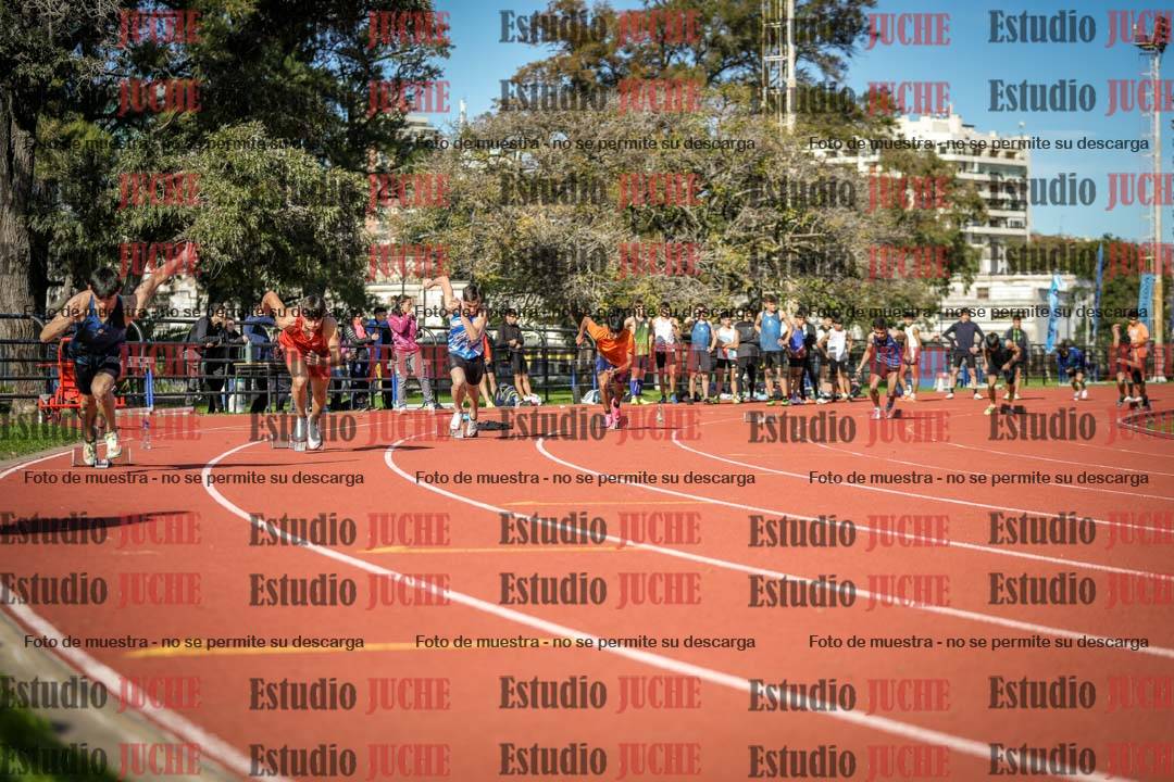Fotos de los 200 m llanos de varones