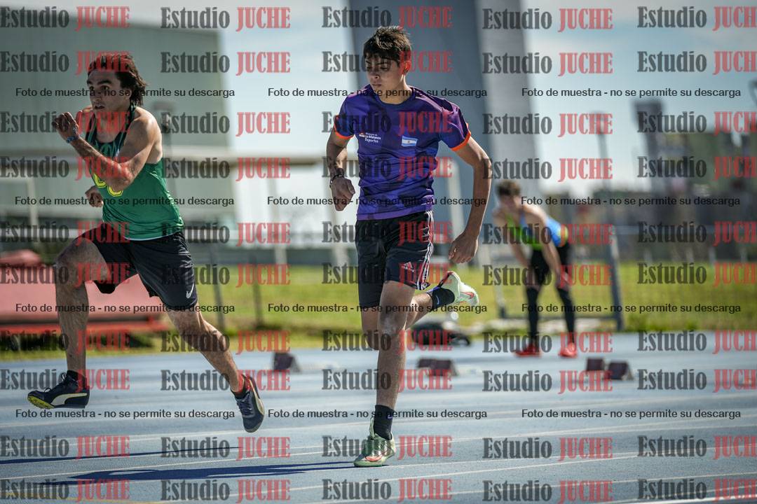 Fotos de los 100 m llanos de varones