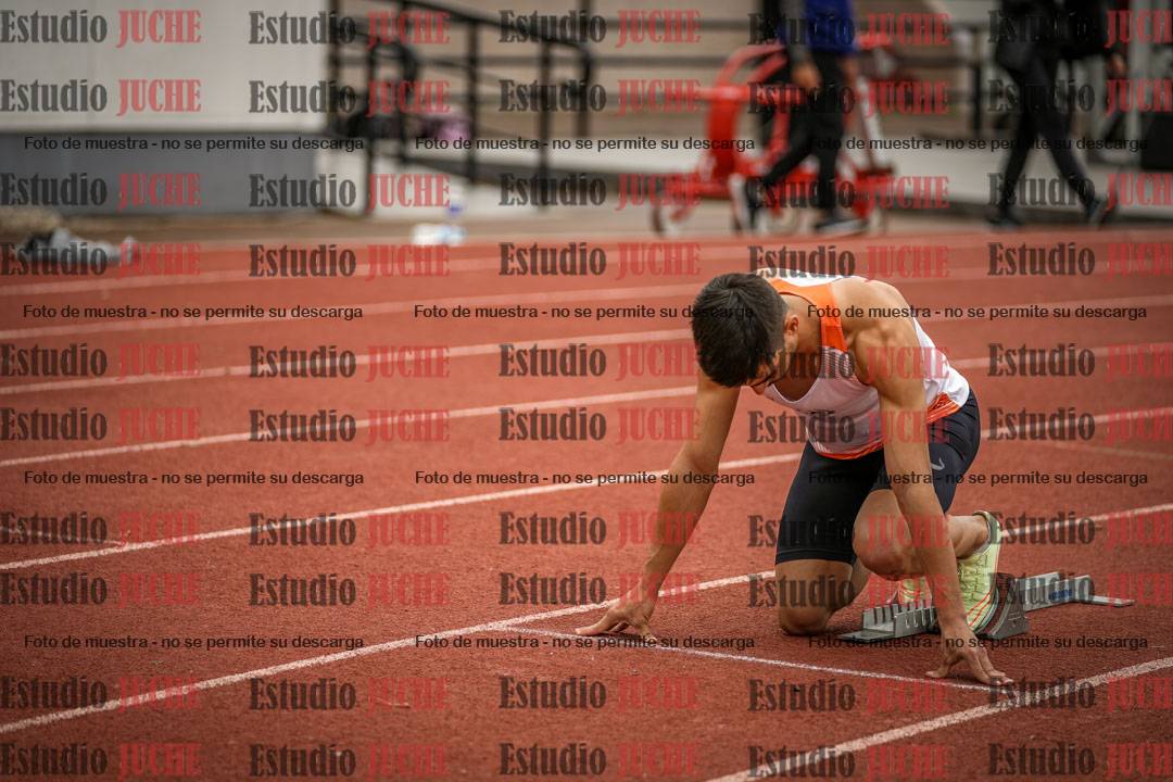Fotos de los 400 m llanos de varones