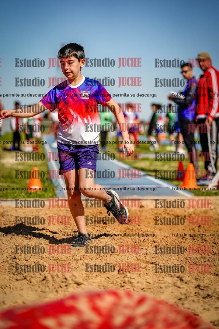 Fotos del salto en largo de varones - U15