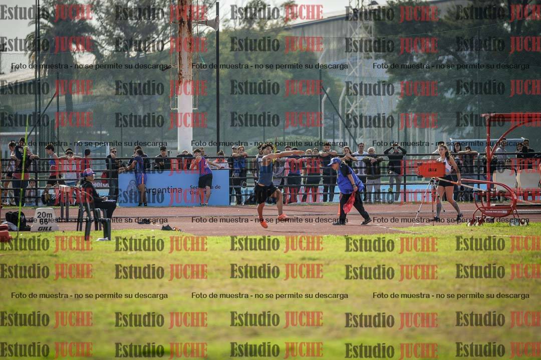 Fotos del lanzamiento de jabalina de varones