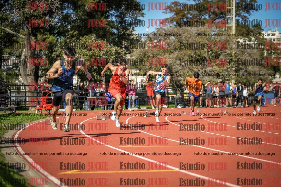 Fotos de los 200 m llanos de varones