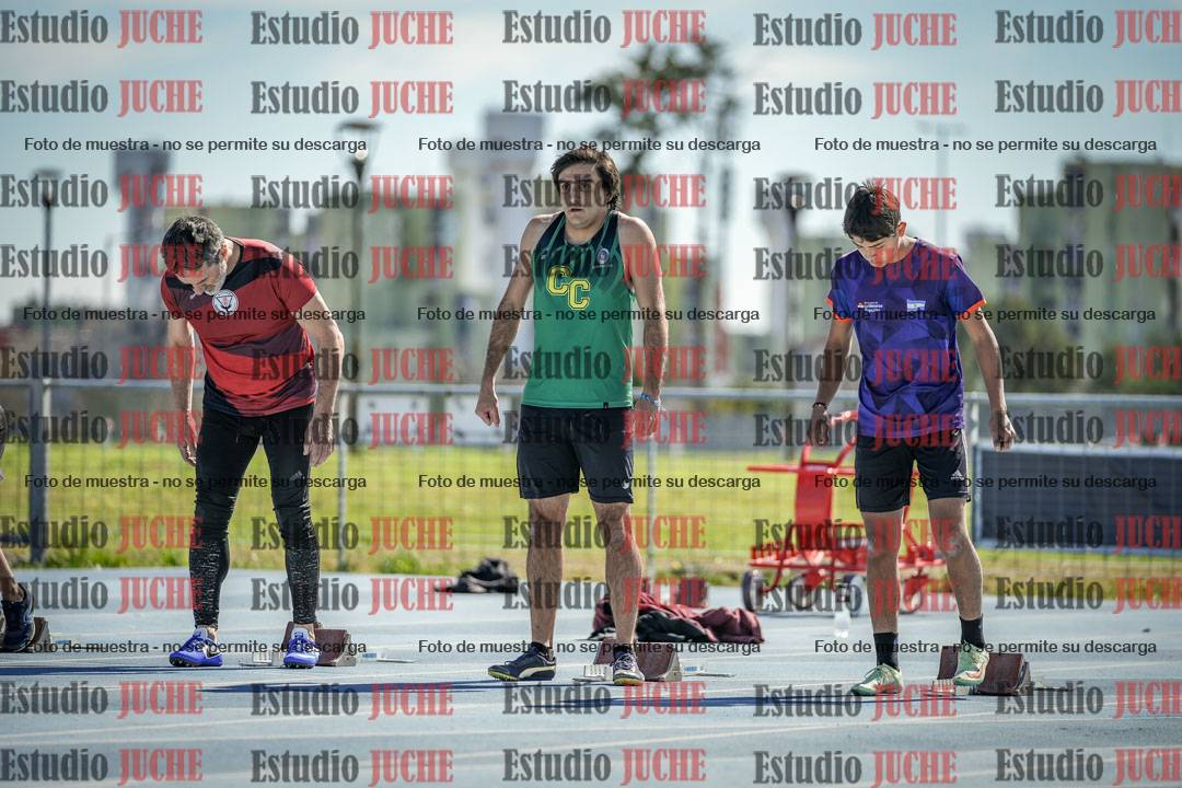 Fotos de los 100 m llanos de varones