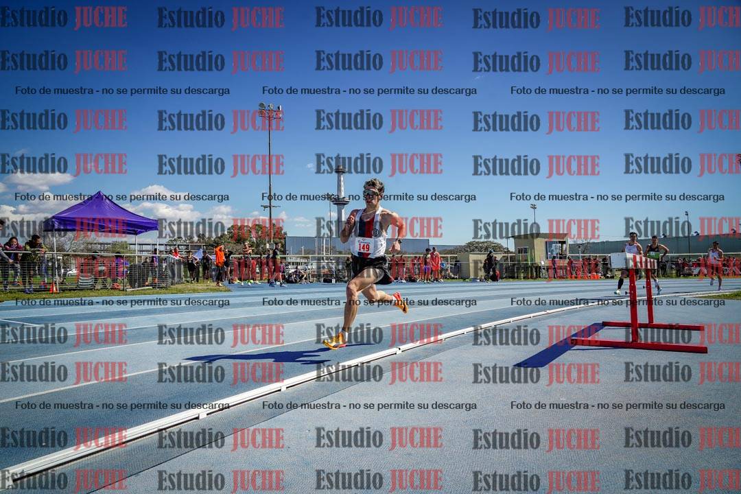 Fotos de los 800 m llanos de varones