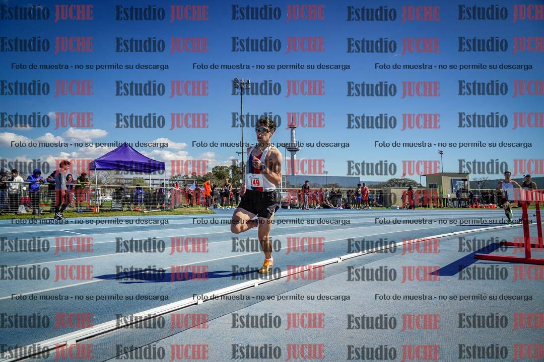 Fotos de los 800 m llanos de varones