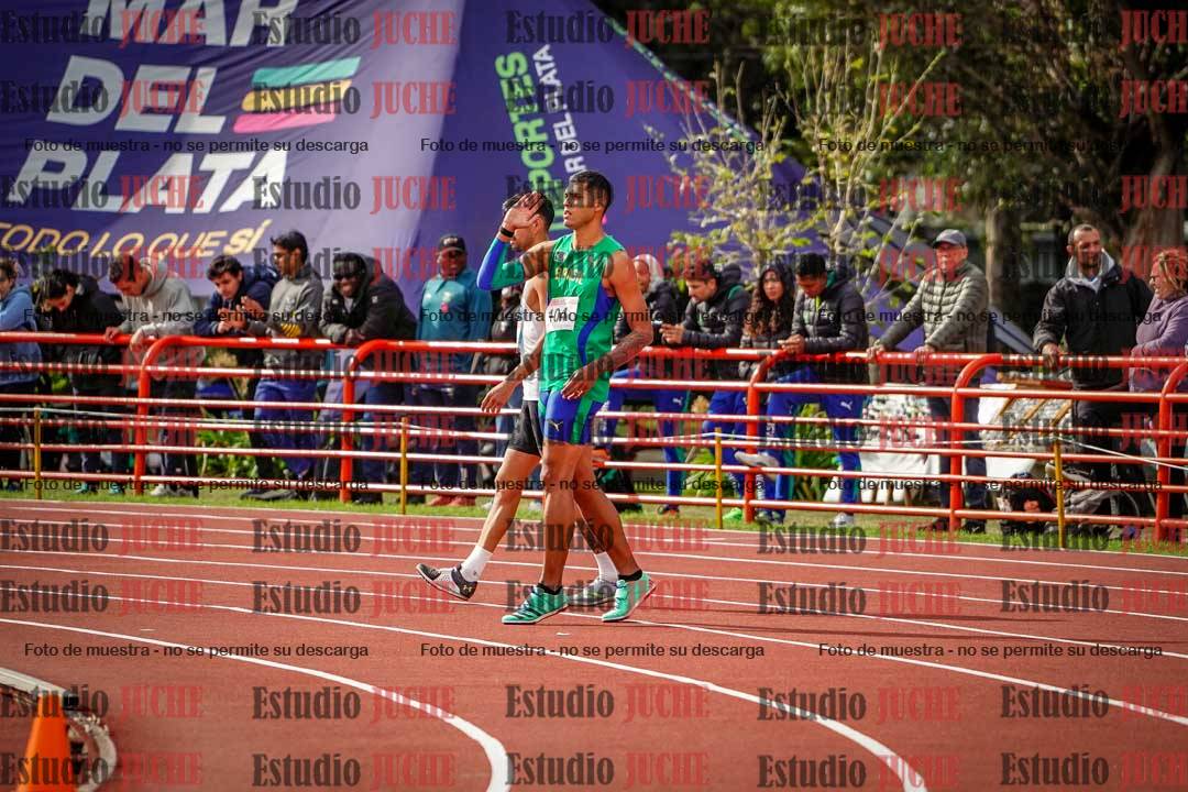 Fotos del salto en alto de varones - FINAL