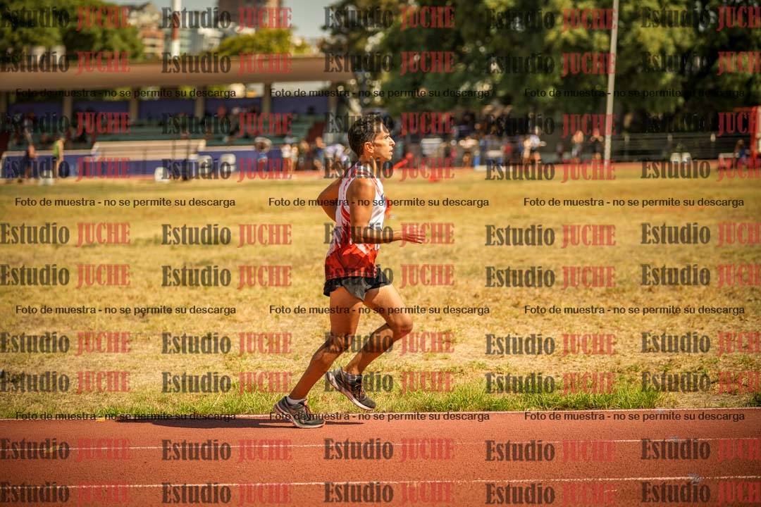 Fotos de los 3000 m llanos de varones