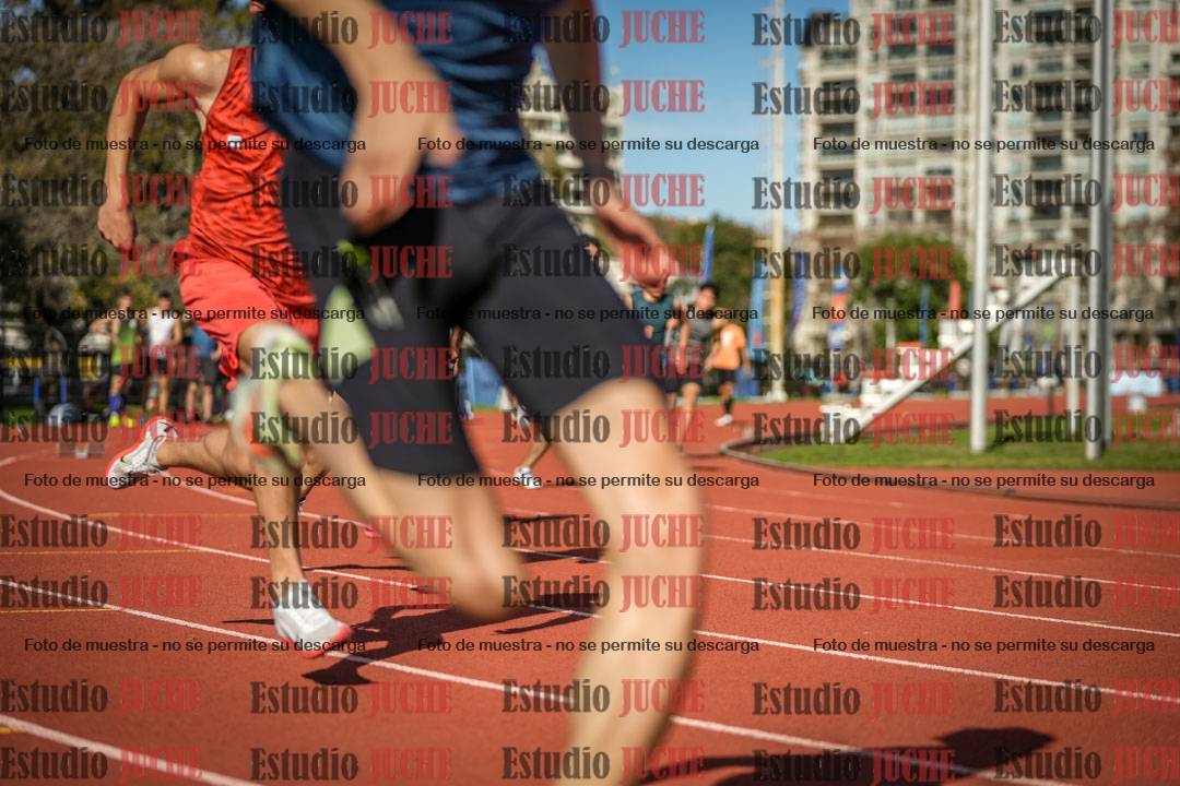 Fotos de los 200 m llanos de varones