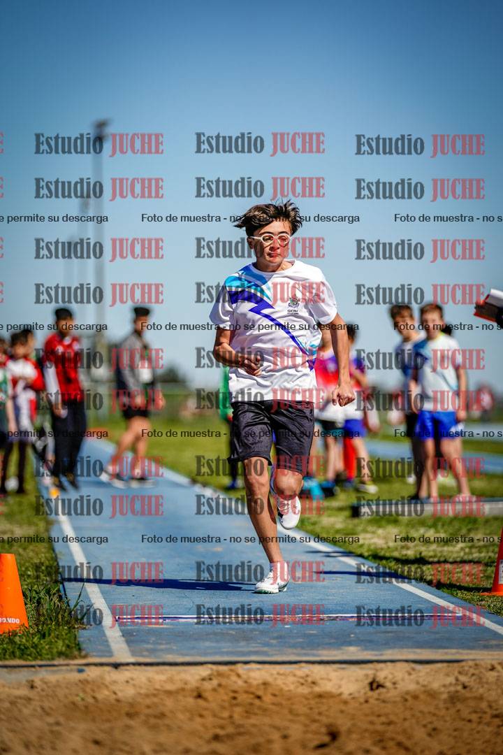 Fotos del salto en largo de varones - U15