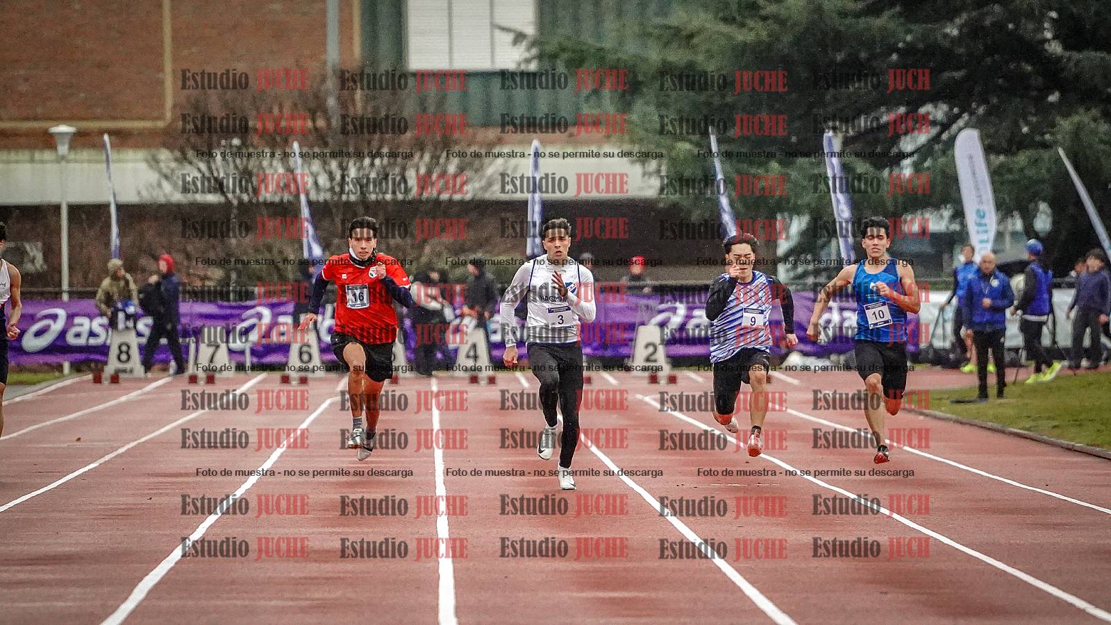Fotos de los 100 m llanos de varones