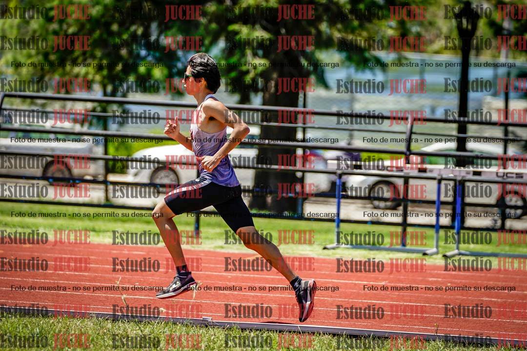 Fotos de los 800 m llanos de varones