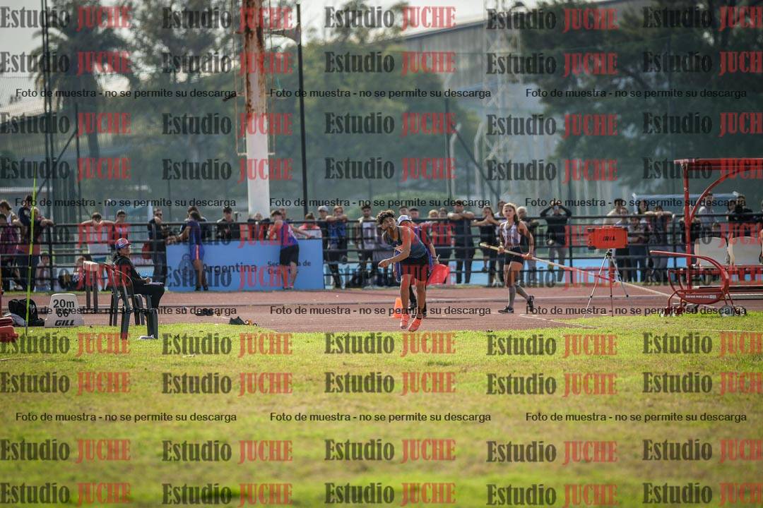 Fotos del lanzamiento de jabalina de varones