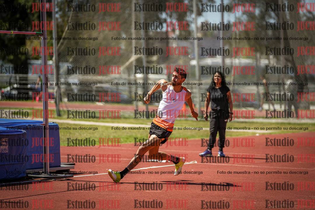 Fotos del salto en alto de varones