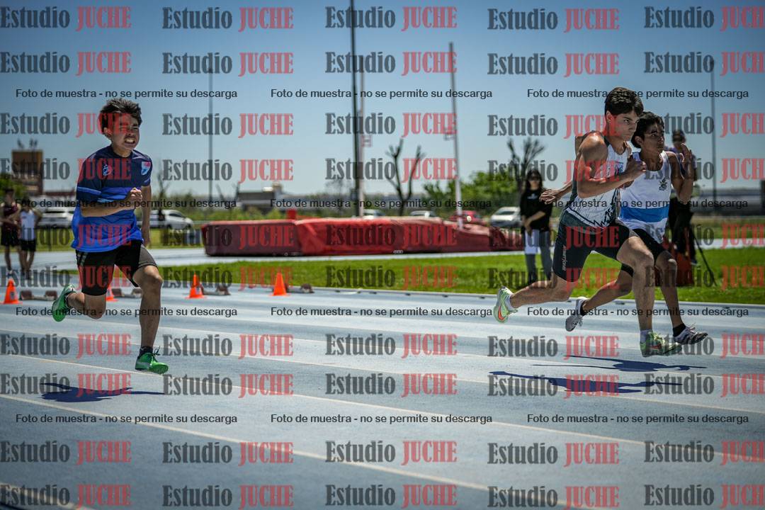 Fotos de los 80 m llanos de varones