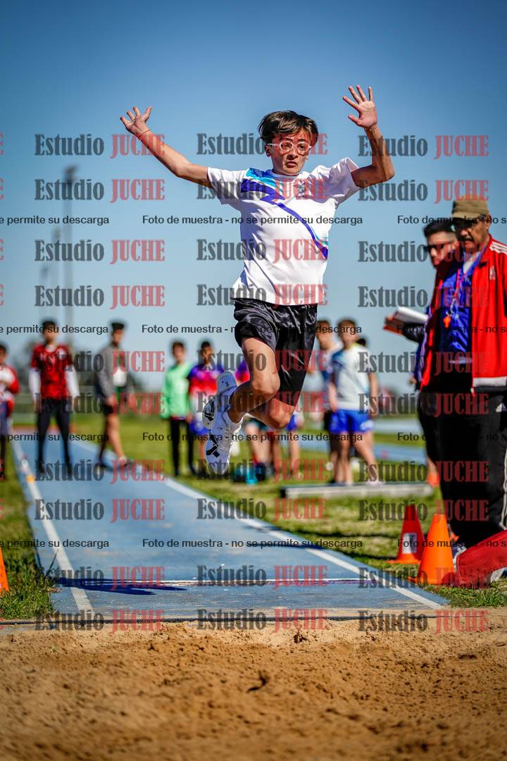 Fotos del salto en largo de varones - U15