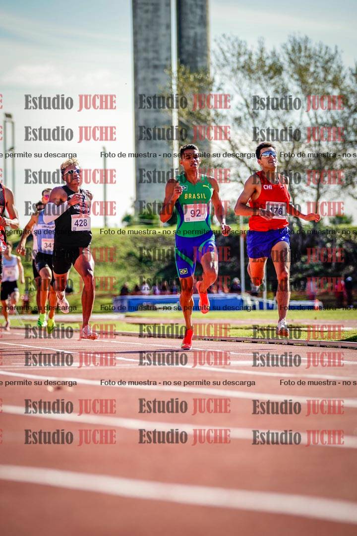 Fotos de los 800 m llanos de varones