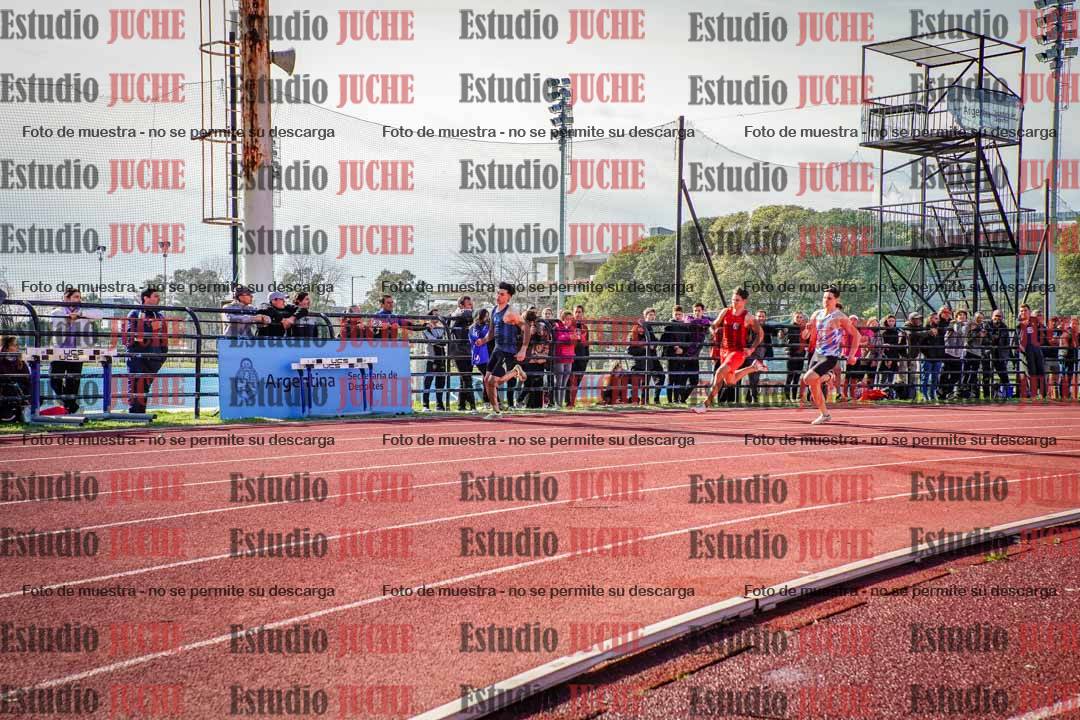 Fotos de los 200 m llanos de varones