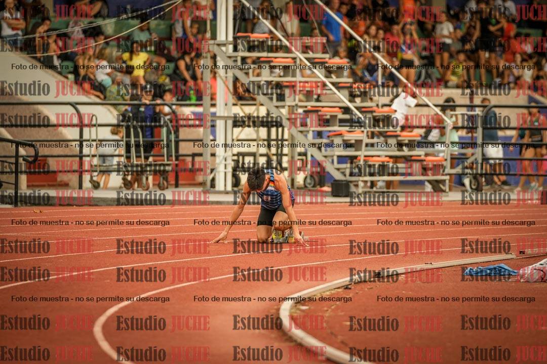 Fotos de los 400 m con vallas de varones