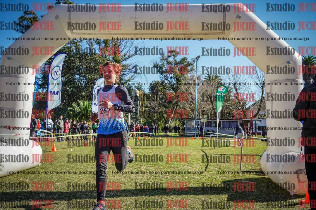 Fotos de la llegada del cross de 6000 m