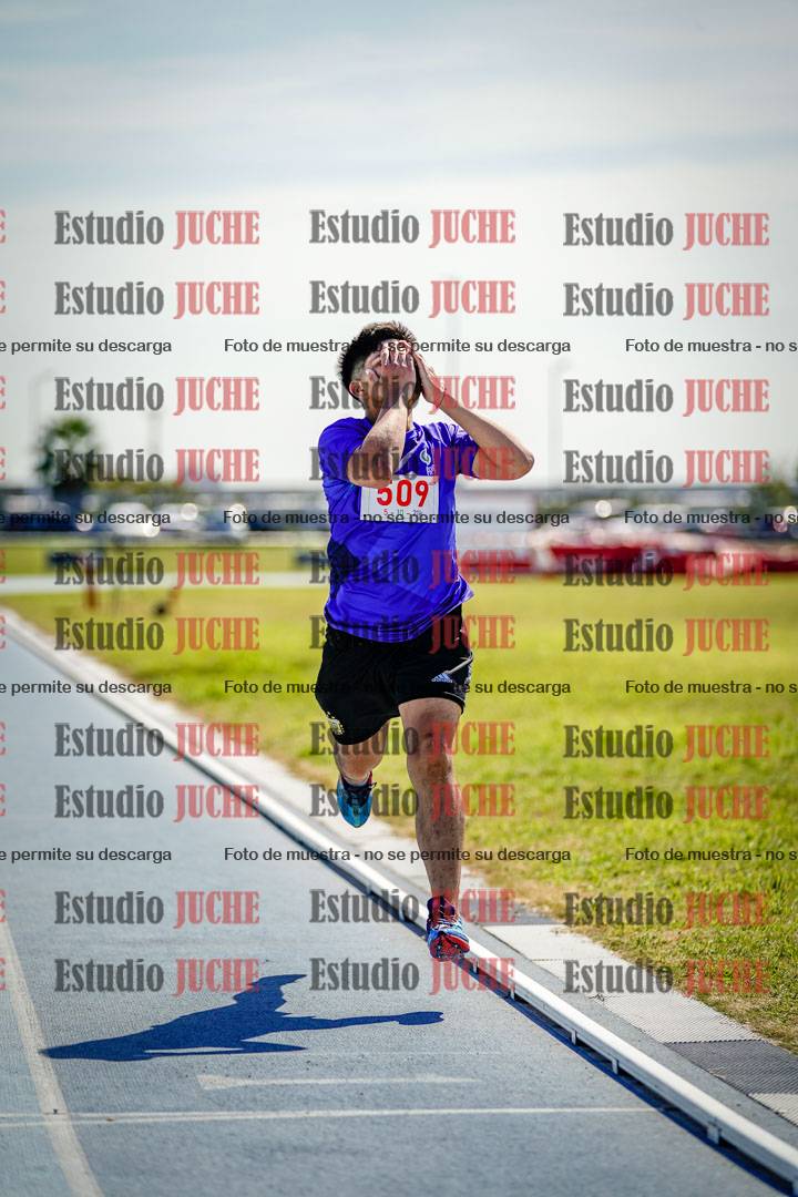 Fotos de los 800 m llanos de varones