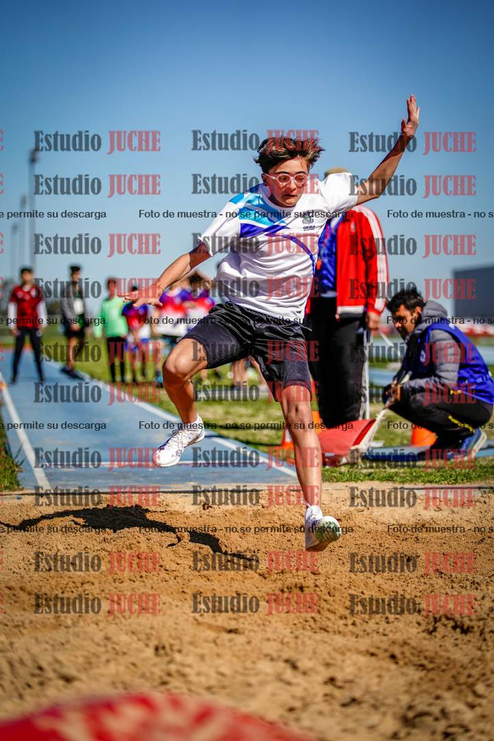 Fotos del salto en largo de varones - U15